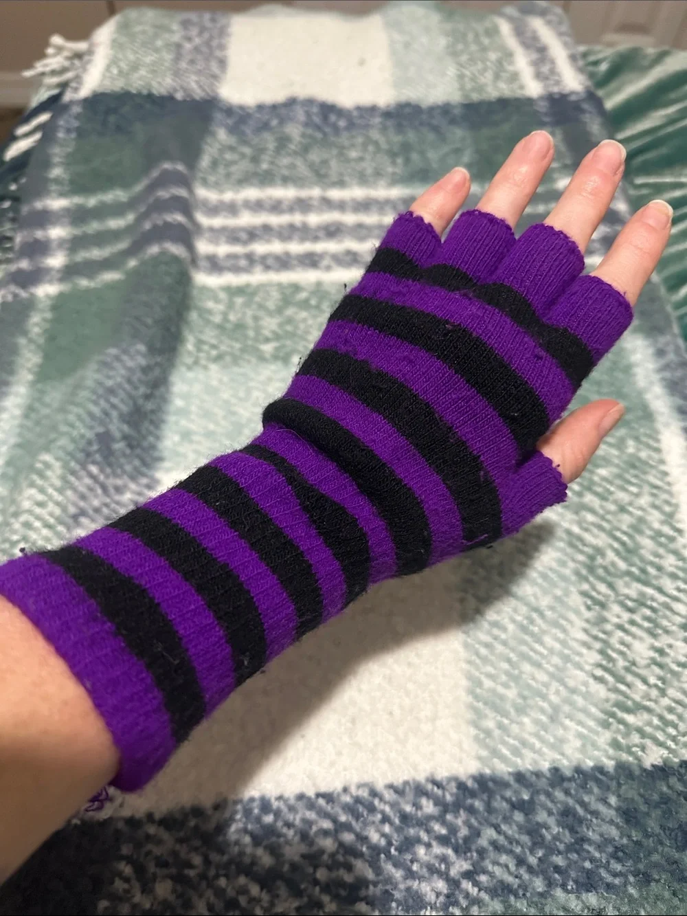 Fingerless gloves